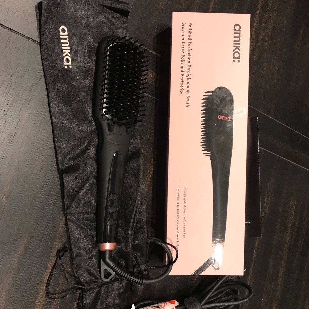 Amika straightening brush.